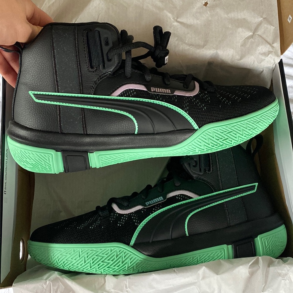 Never worn Men’s Puma Legacy Dark Mode sneakers